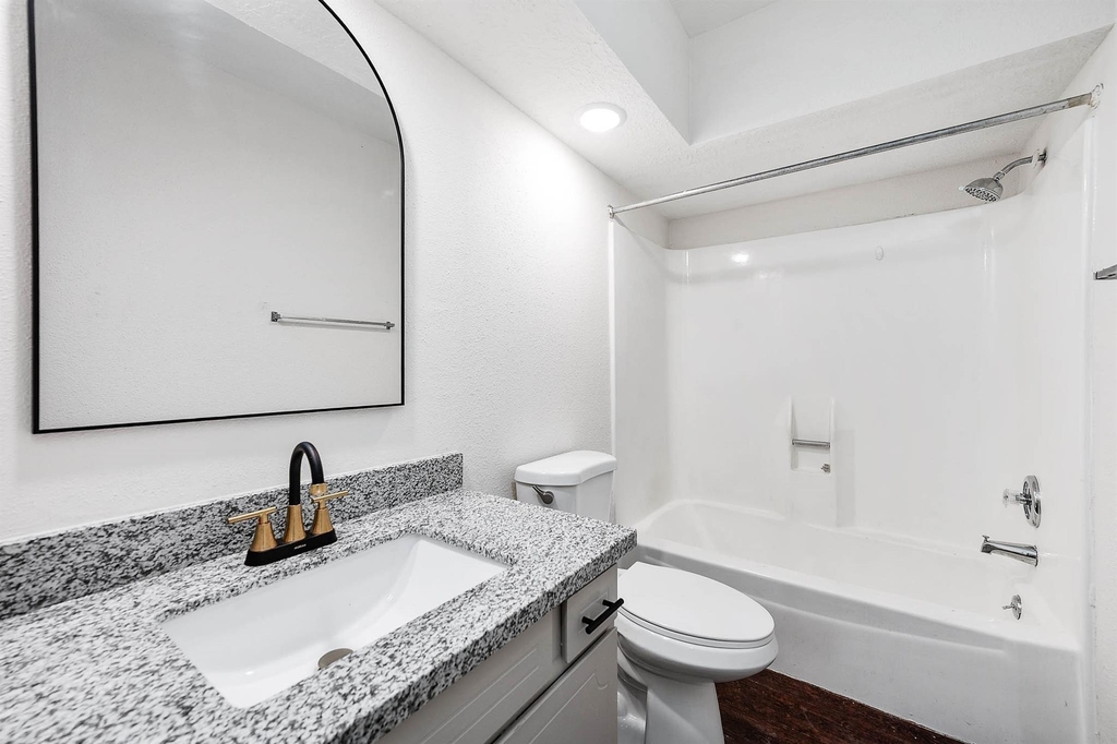 10230 Trade Winds Drive - Photo 16