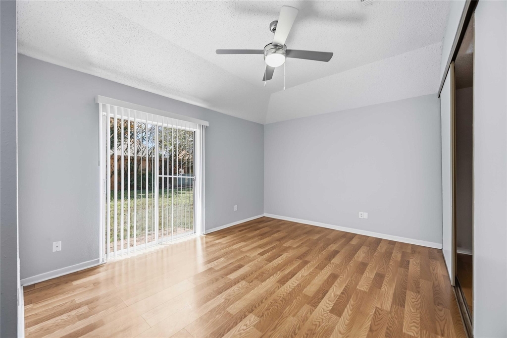 22715 Braken Manor Lane - Photo 17