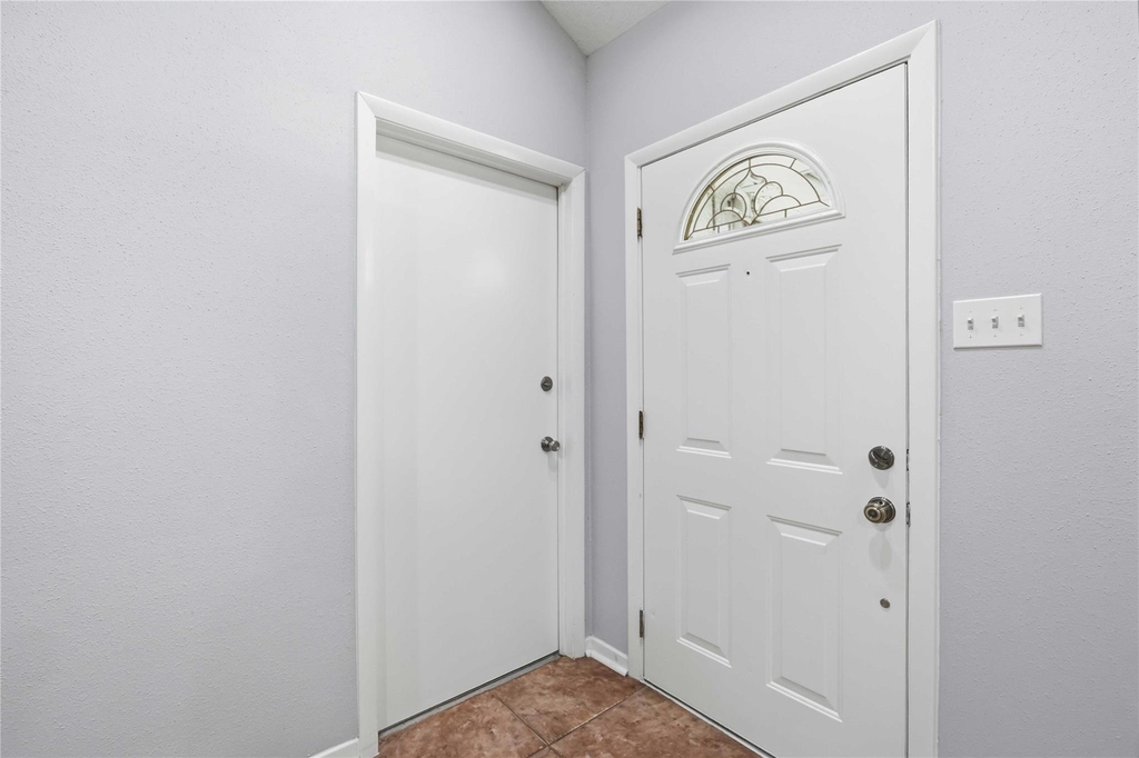 22715 Braken Manor Lane - Photo 3