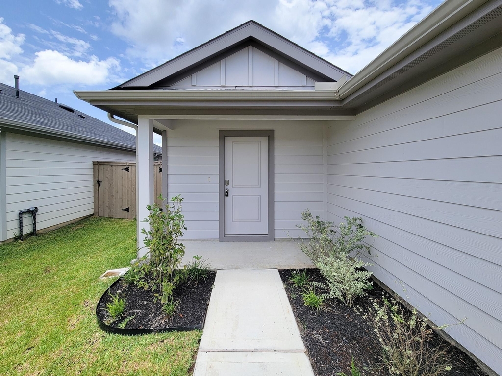 14316 Leafy Willow Drive - Photo 2