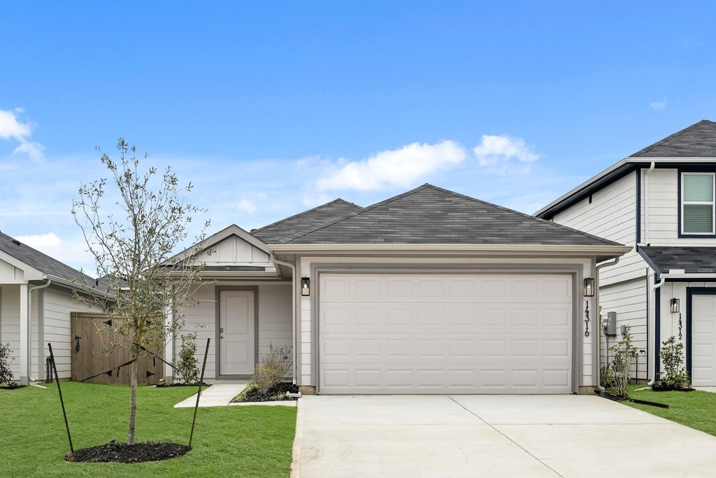 14316 Leafy Willow Drive - Photo 0