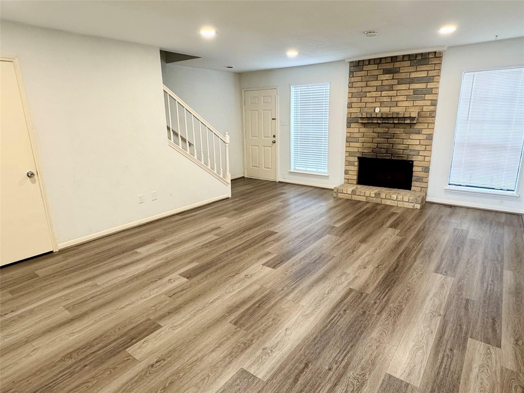9901 Sharpcrest Street - Photo 3