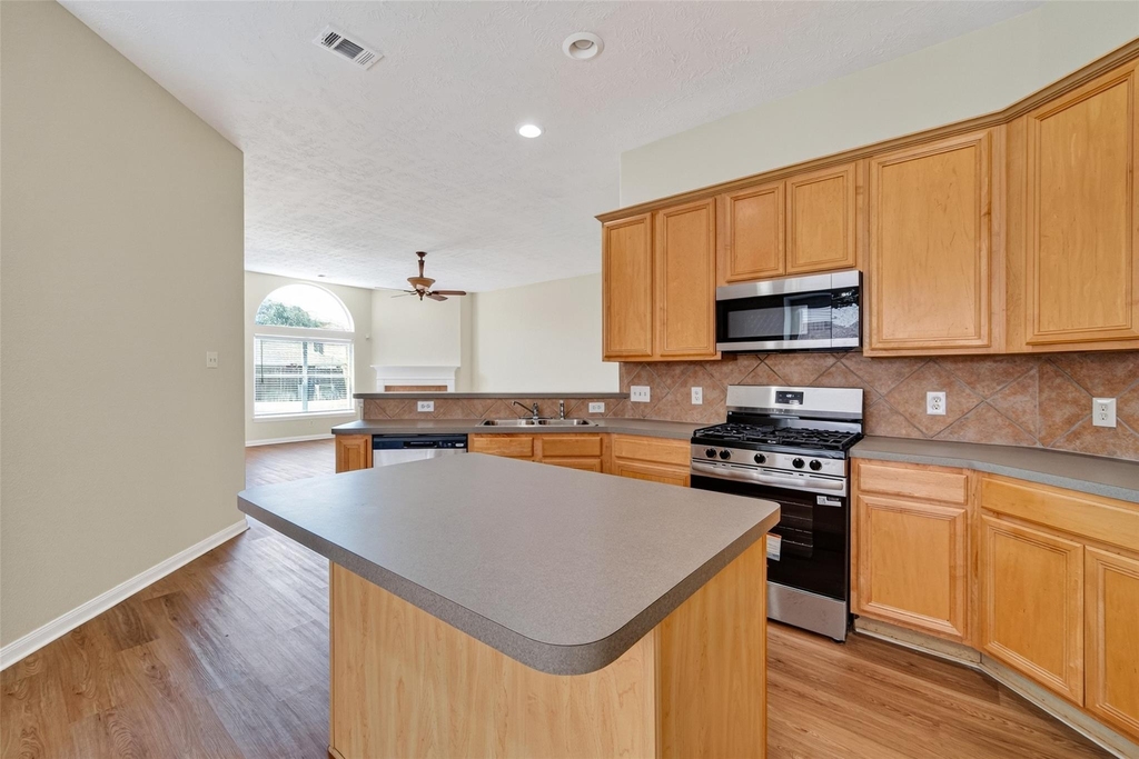 16719 Bishop Knoll Lane - Photo 21