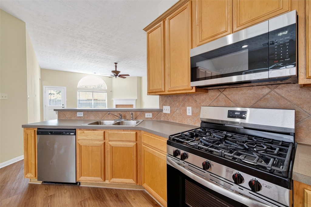 16719 Bishop Knoll Lane - Photo 25