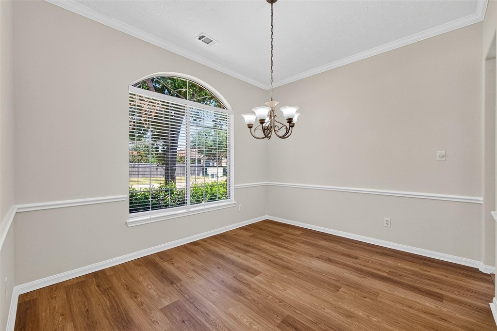 16719 Bishop Knoll Lane - Photo 11