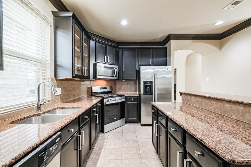 2606 Maverick Park Lane - Photo 9