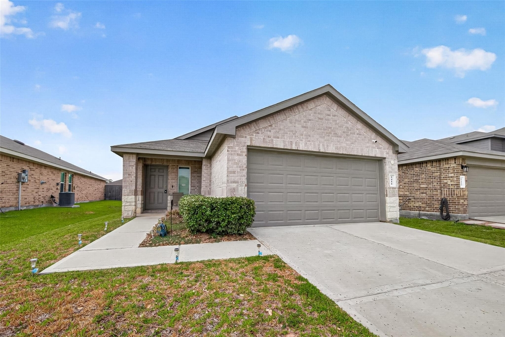 5411 Wyndham Ridge Lane - Photo 1