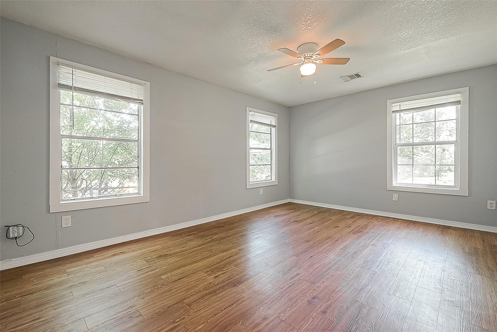 4810 Carmen Street - Photo 18