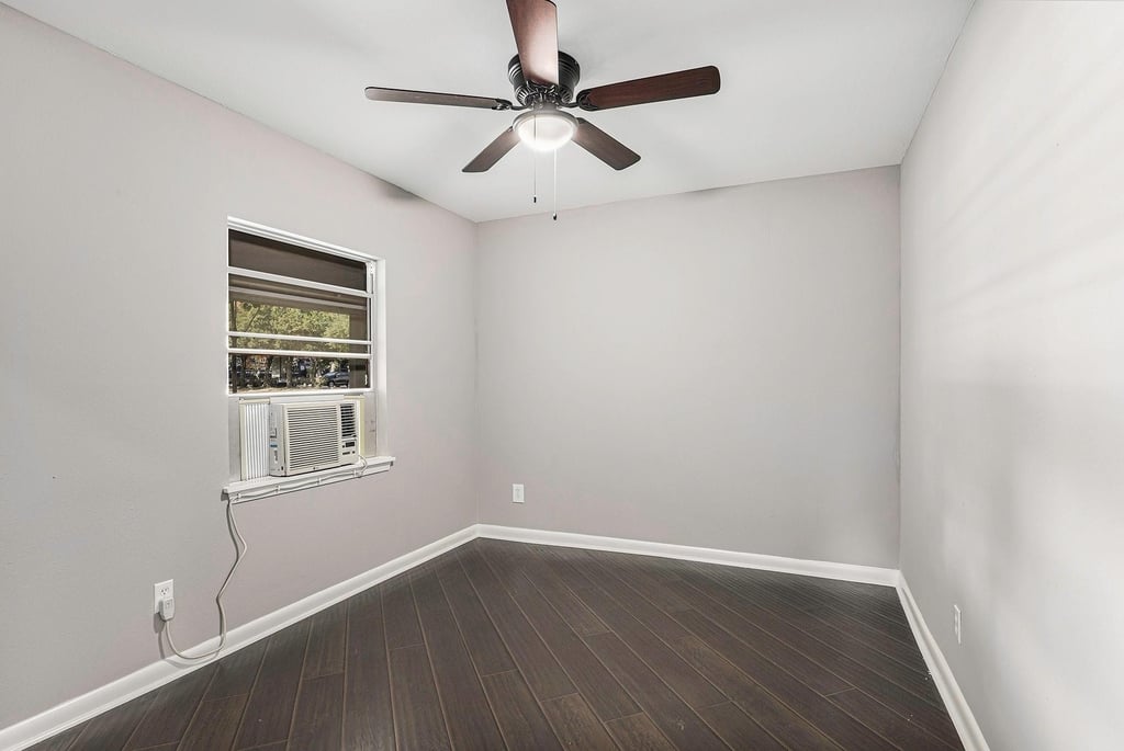 2902 Helberg Road - Photo 18