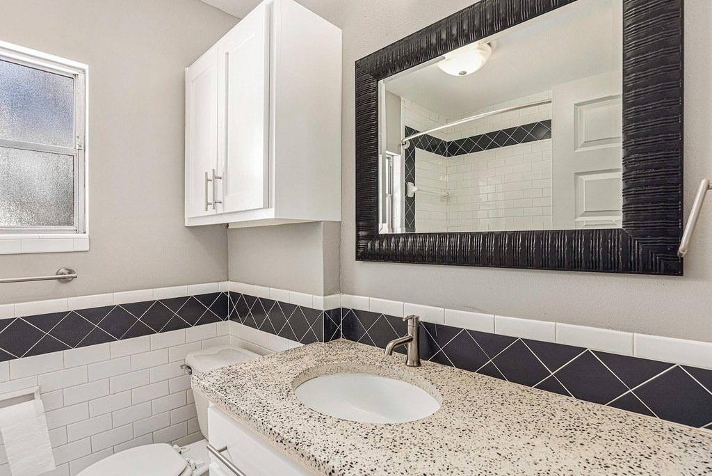2902 Helberg Road - Photo 17