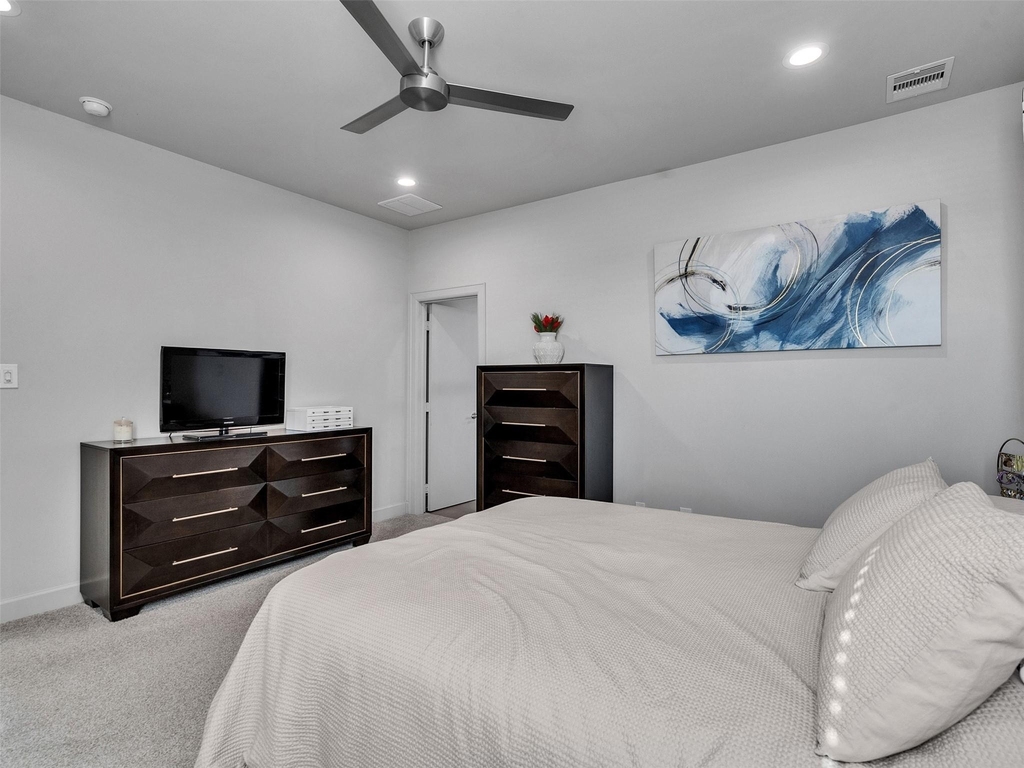 5702 Rucio Lane - Photo 13