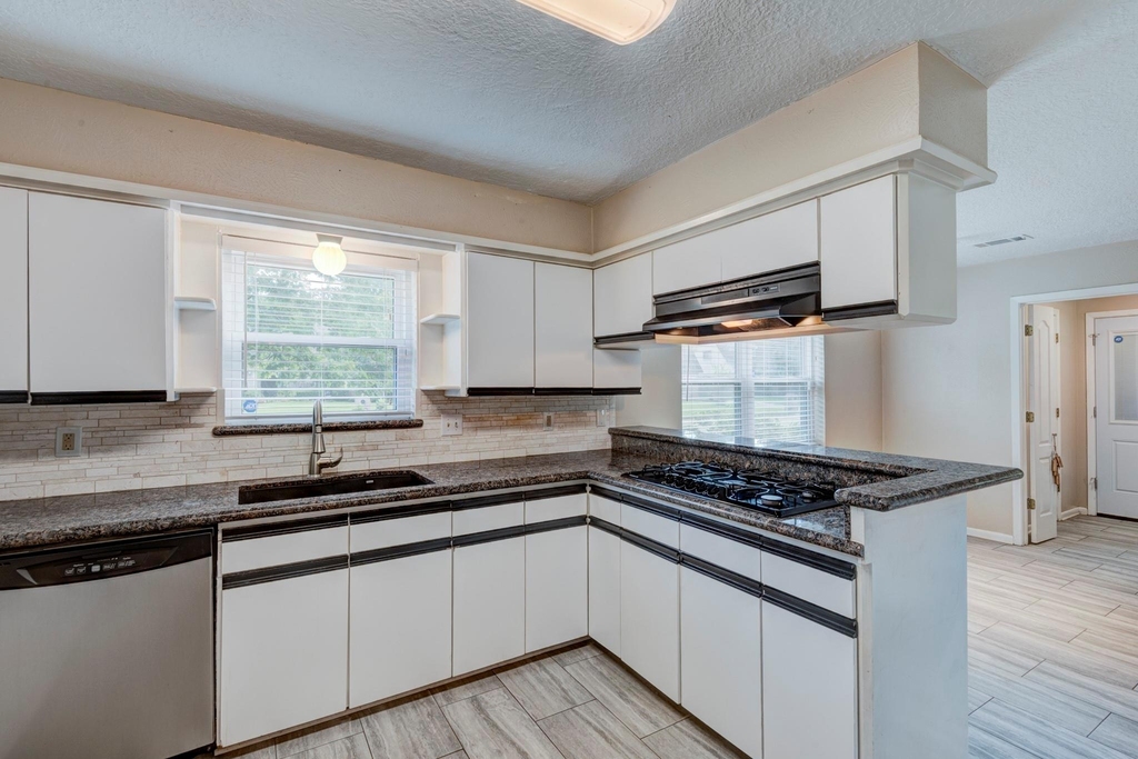 5503 Glenmere Lane - Photo 11