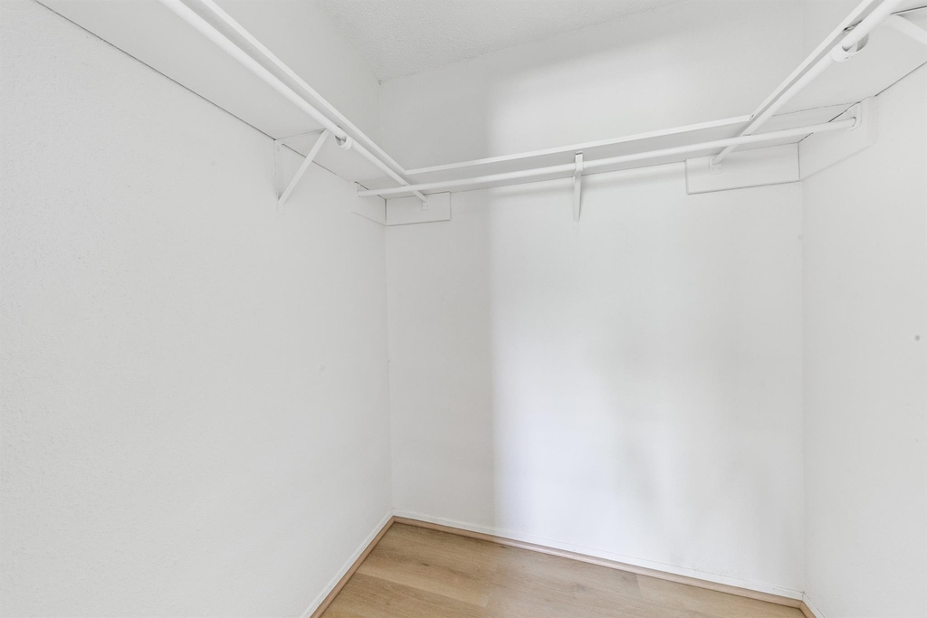 700 Lyle W Avenue - Photo 16