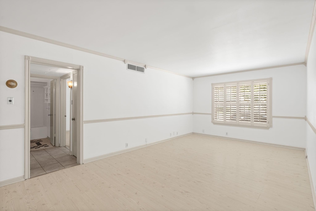2601 Bellefontaine Street - Photo 5