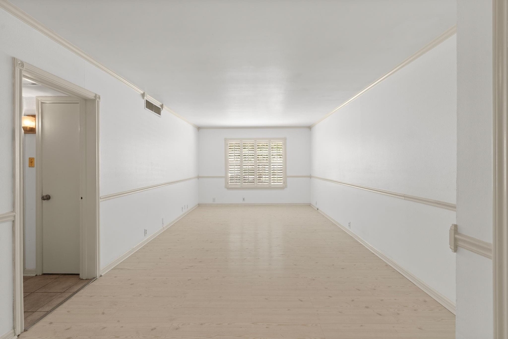 2601 Bellefontaine Street - Photo 4