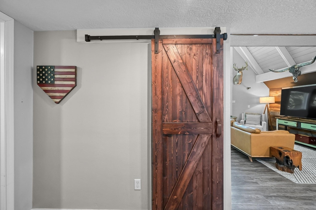 446 Fantasy Lane - Photo 11