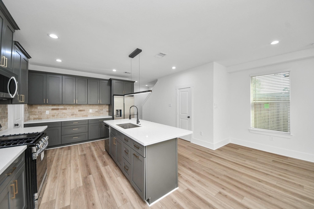 7907 Dandy Street - Photo 4