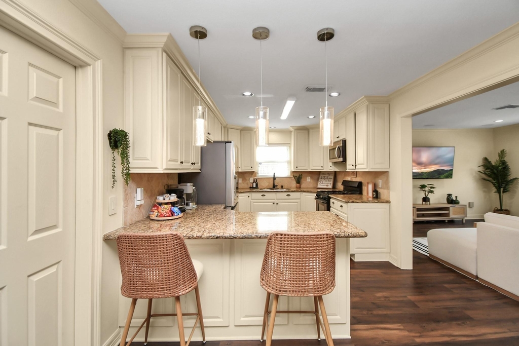 9606 Beverlyhill Street - Photo 21