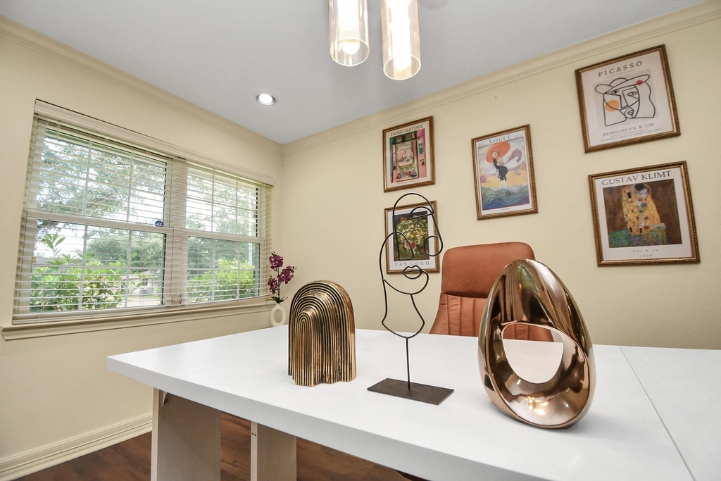 9606 Beverlyhill Street - Photo 9