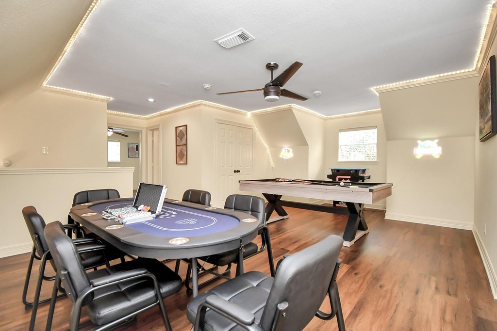 9606 Beverlyhill Street - Photo 38
