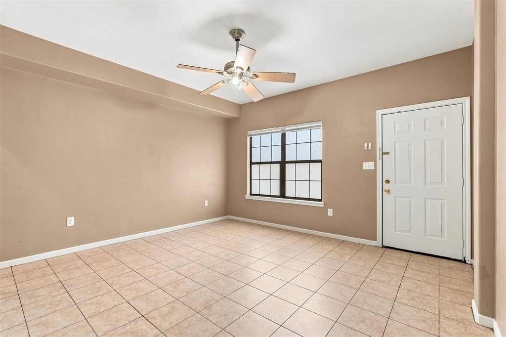 1718 Roxella Street - Photo 4