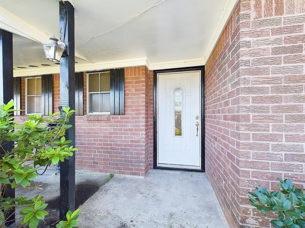 2814 Balmorhea Avenue - Photo 14