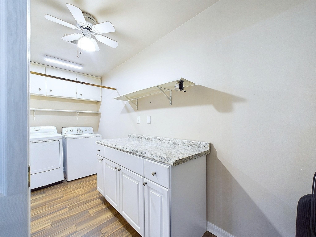 2814 Balmorhea Avenue - Photo 27