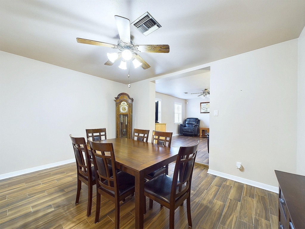 2814 Balmorhea Avenue - Photo 24