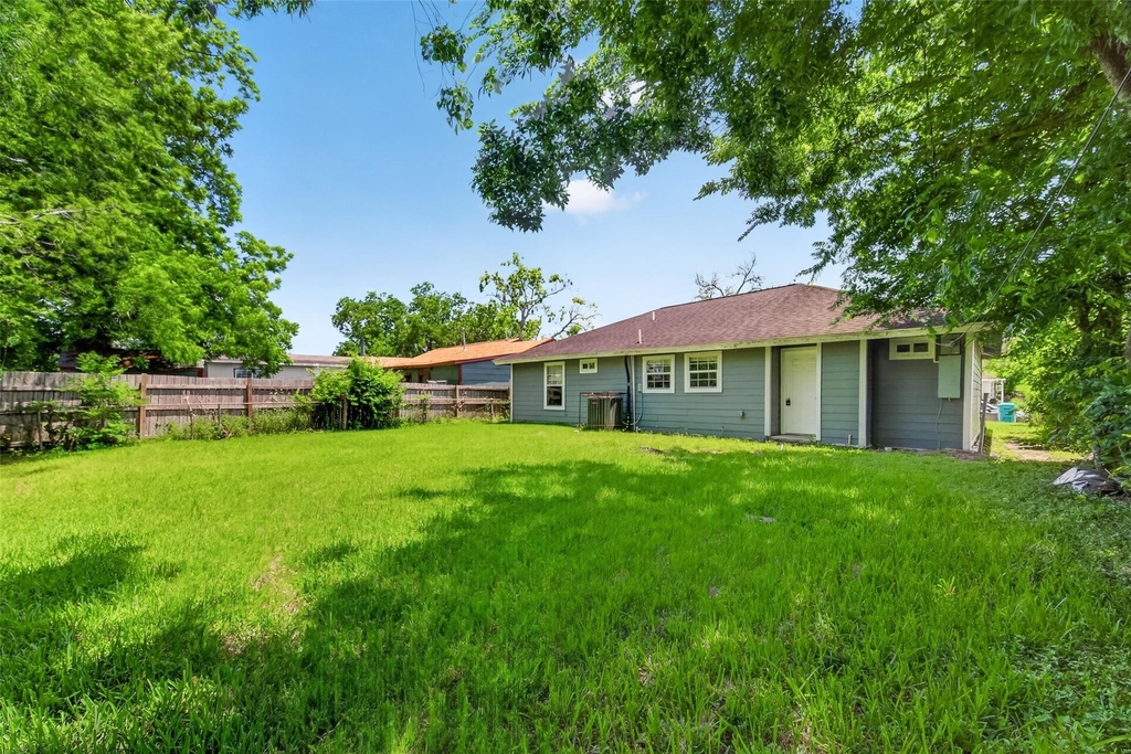 3031 Groton Drive - Photo 31