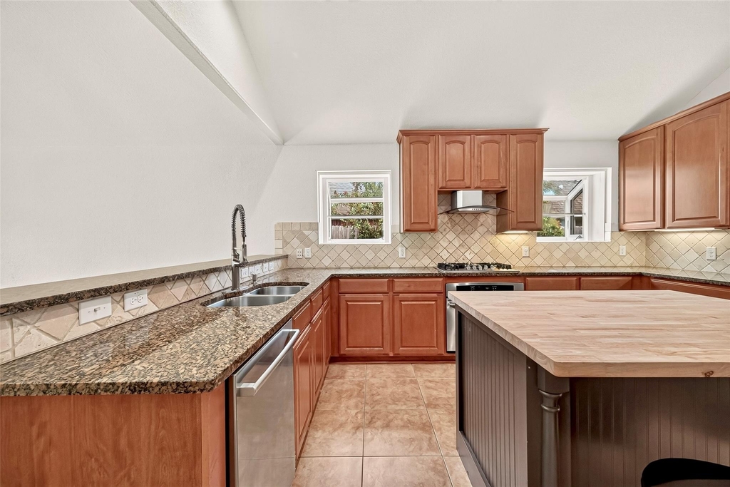 21018 Ripford Court - Photo 9