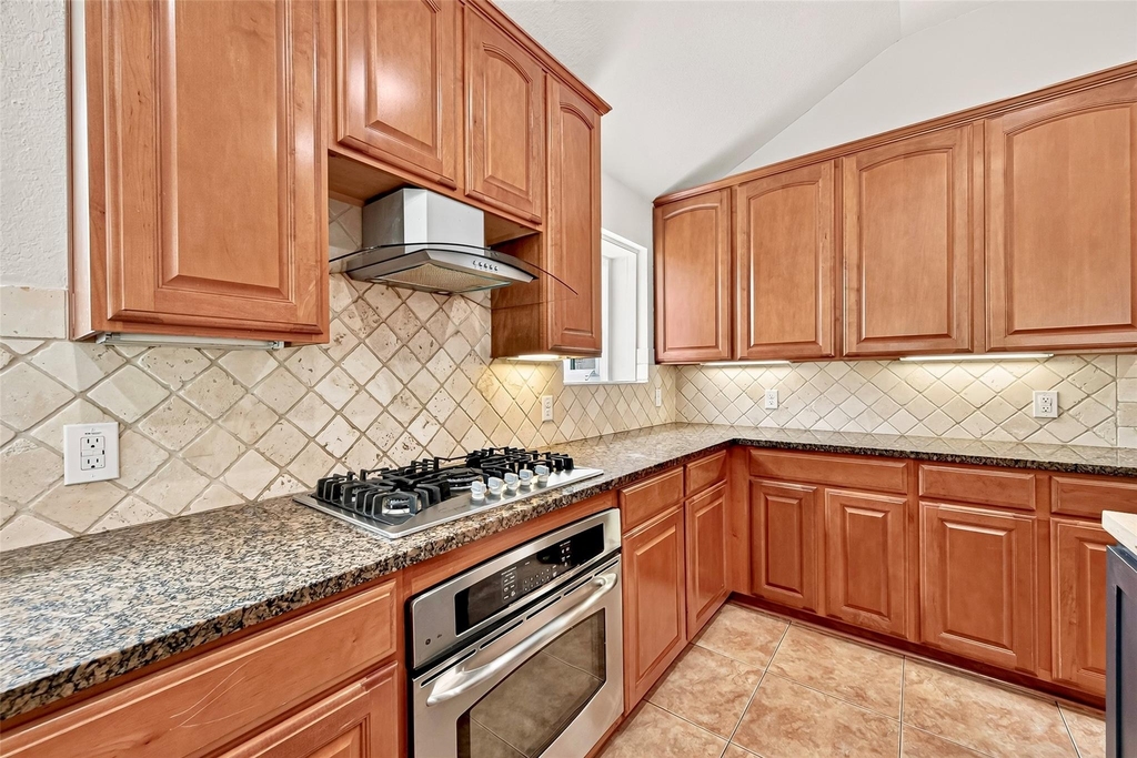21018 Ripford Court - Photo 11