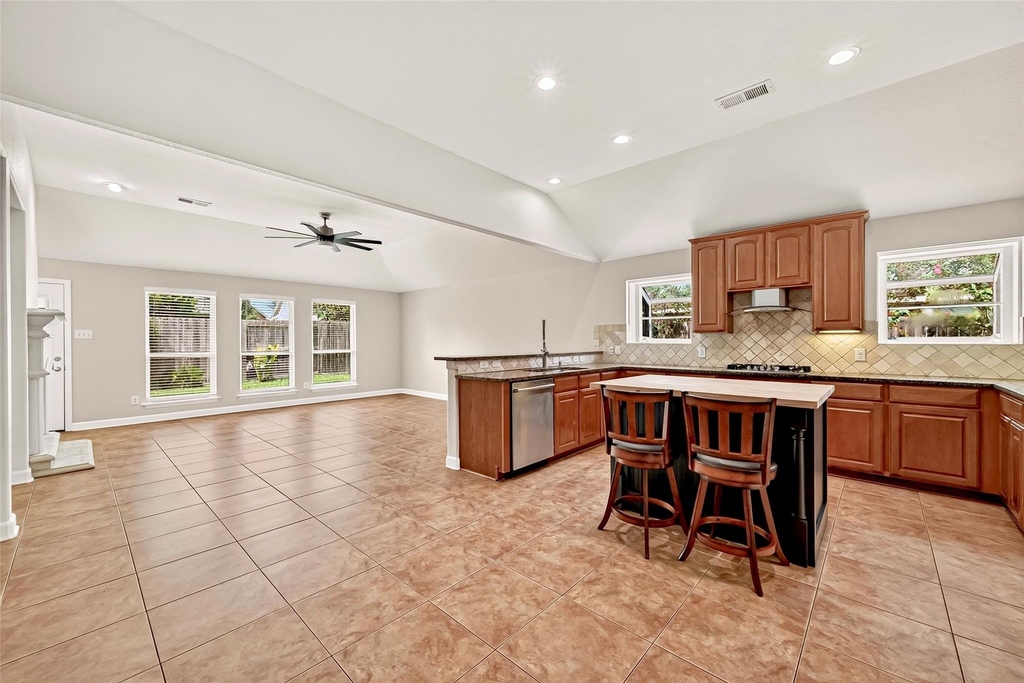 21018 Ripford Court - Photo 6