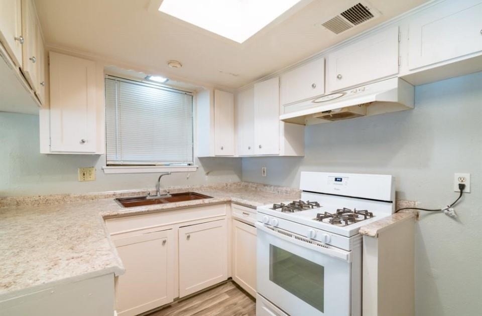 7621 Gleason Road - Photo 13