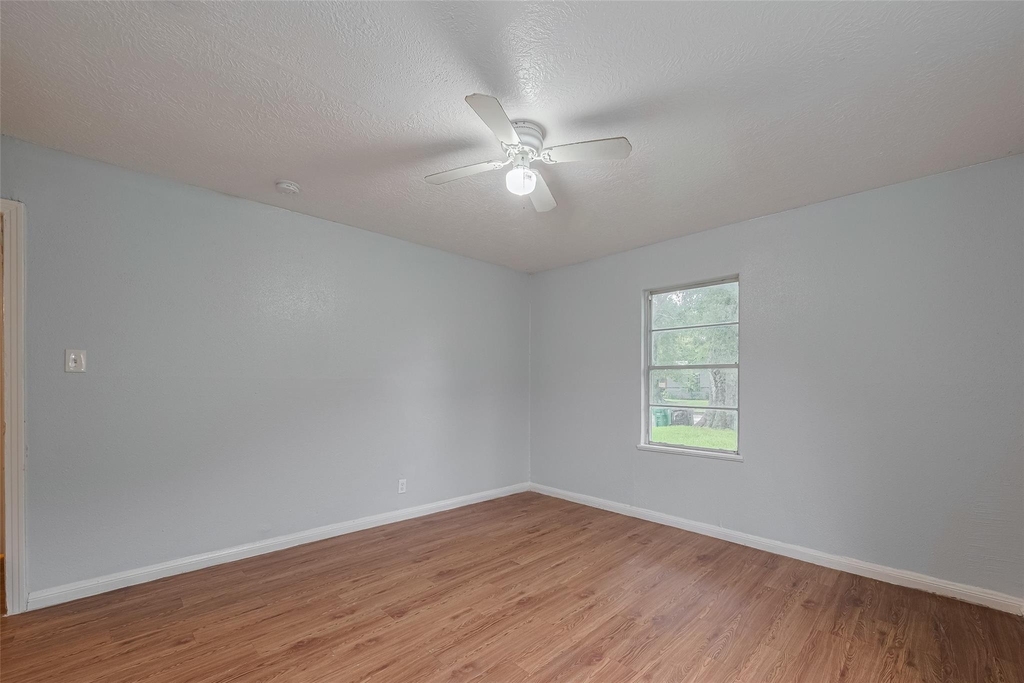 4906 Larkspur Street - Photo 6