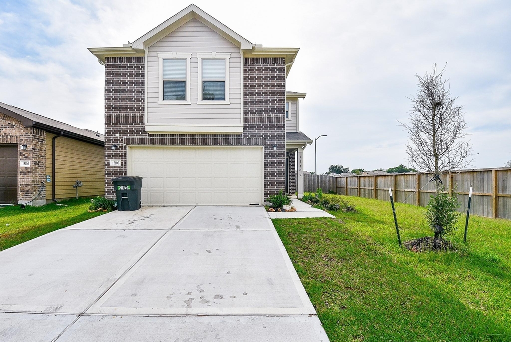 15102 Darbydale Drive - Photo 0
