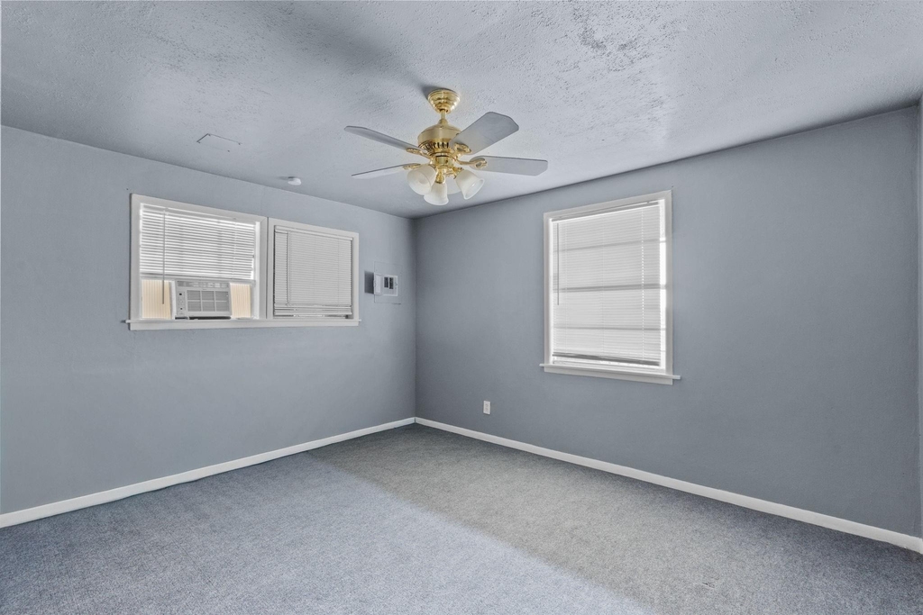 810 93rd Street - Photo 5
