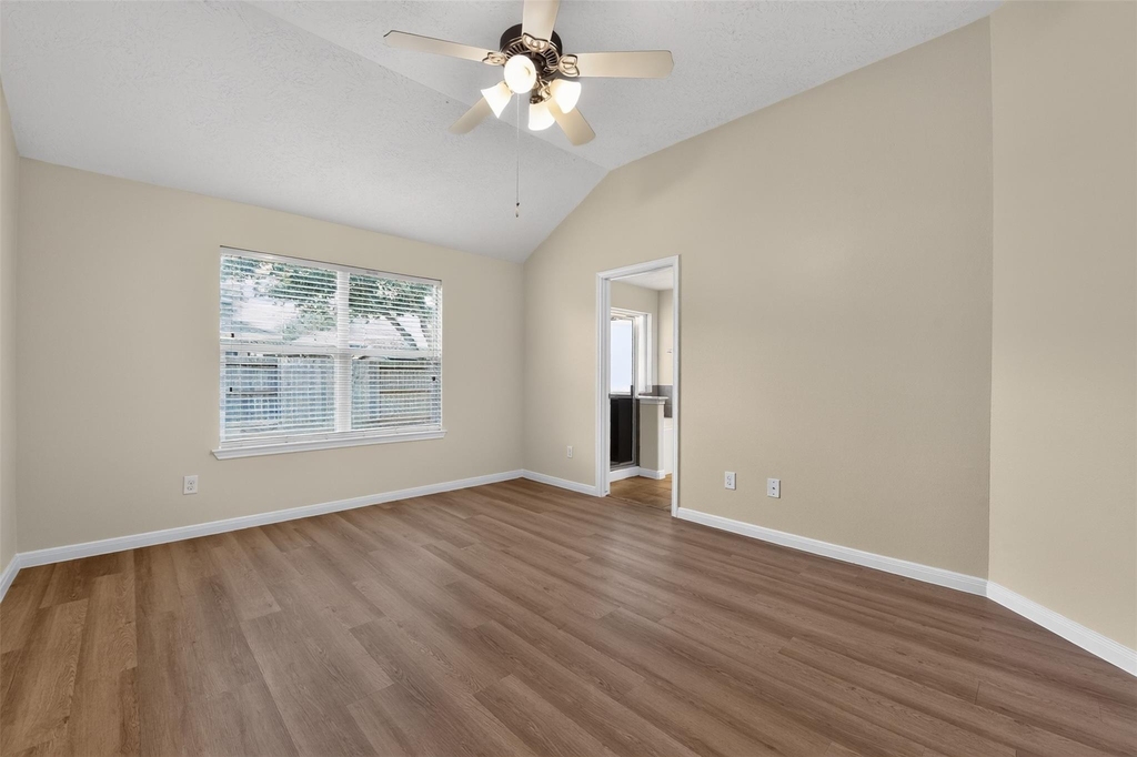 11714 Bollinger Park Court - Photo 7