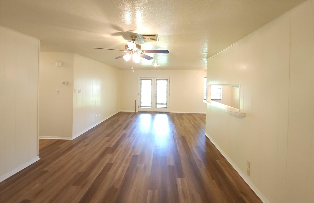 5322 Royal Oak Drive - Photo 3