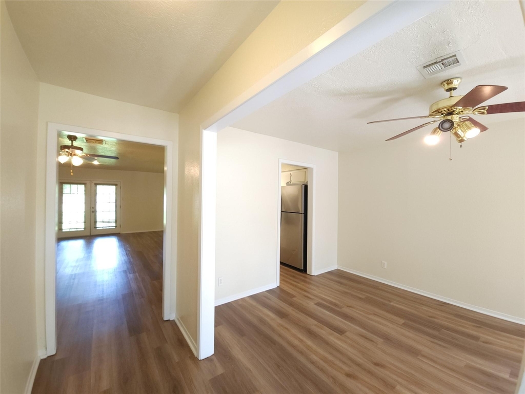 5322 Royal Oak Drive - Photo 1