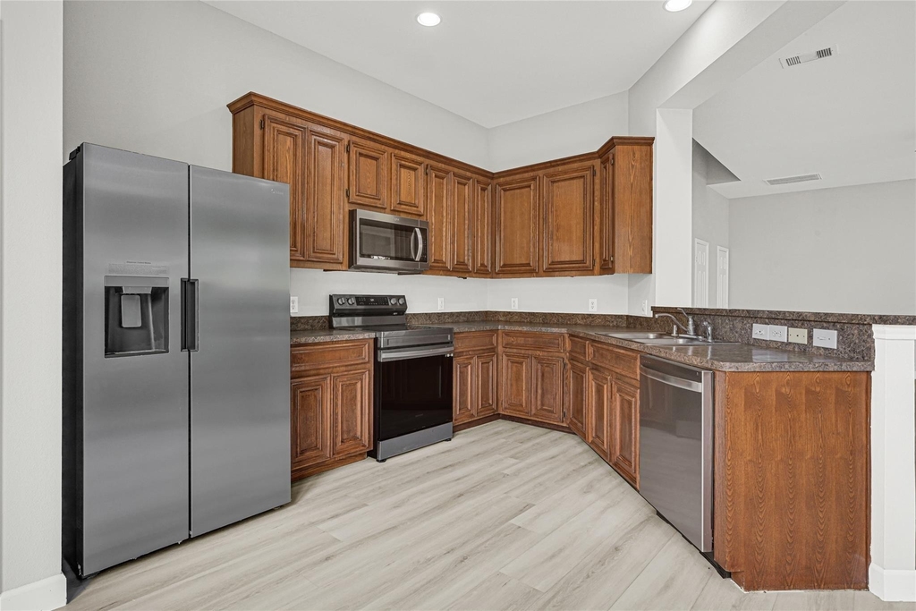 14919 Atmore Place Drive - Photo 6
