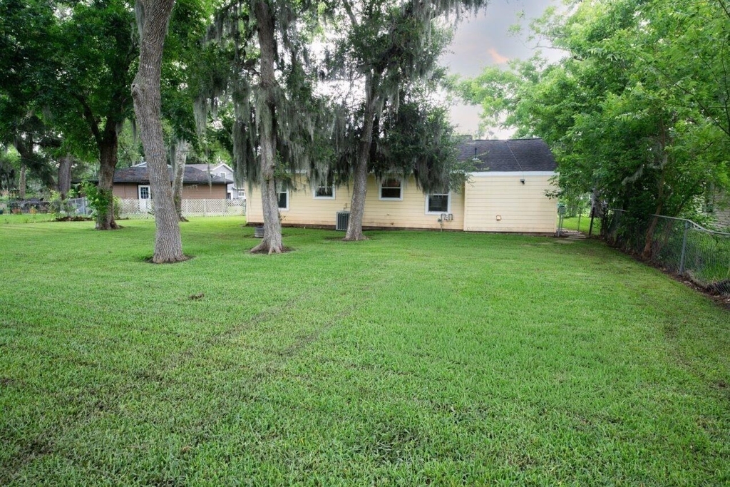 55 Elm Court - Photo 15