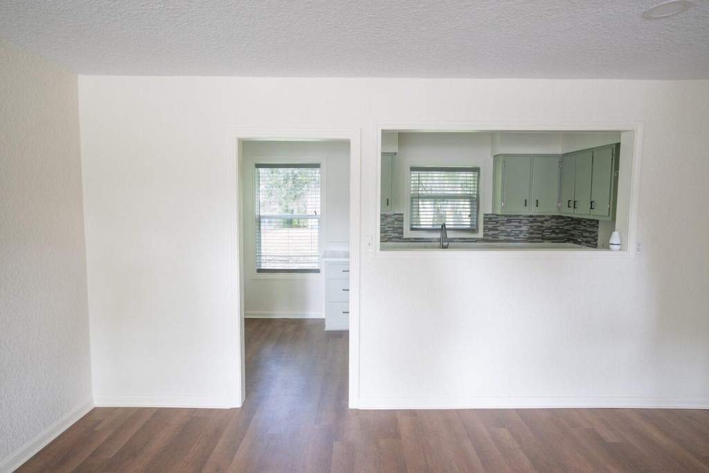 55 Elm Court - Photo 5