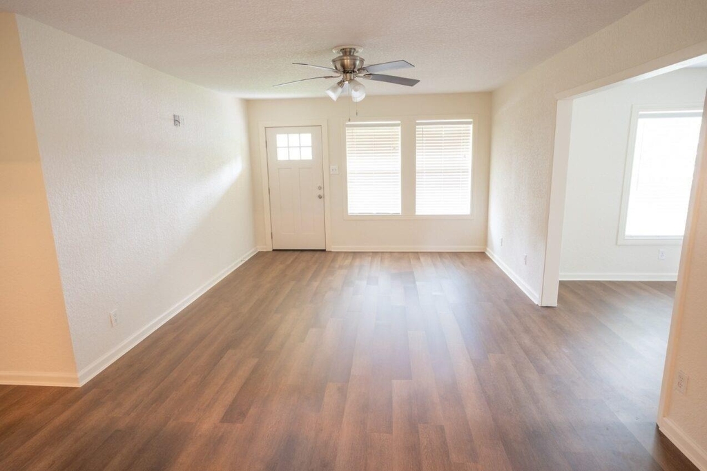 55 Elm Court - Photo 8