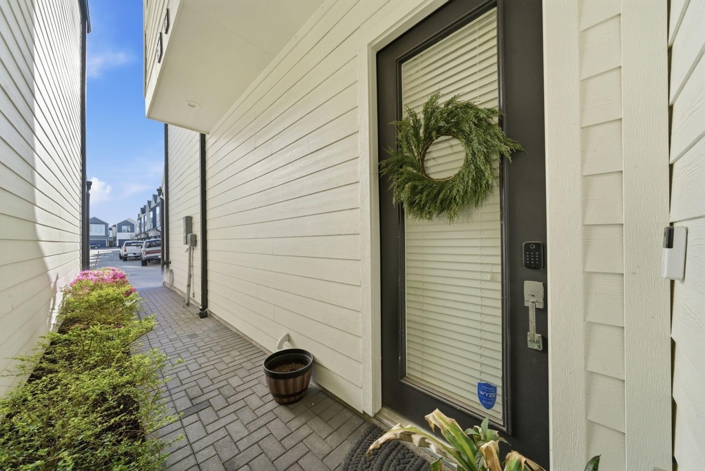 5929 Haring Lane - Photo 3