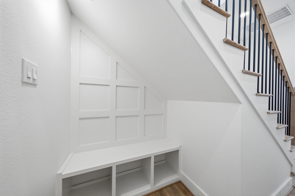 1613 Luzon Street - Photo 11