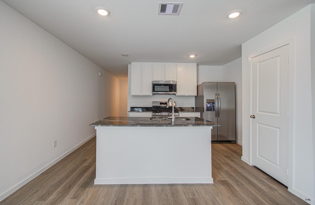 4804 Peanut Butter And Jelly Drive - Photo 3