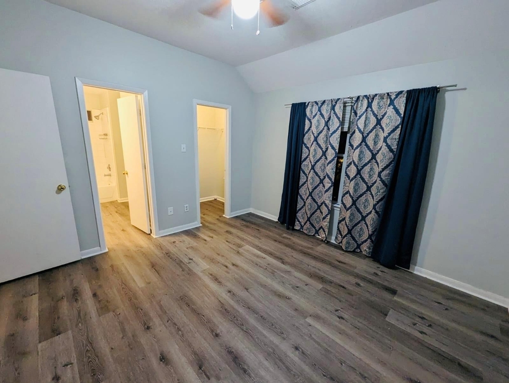 6404 Mountain Pines Lane - Photo 14