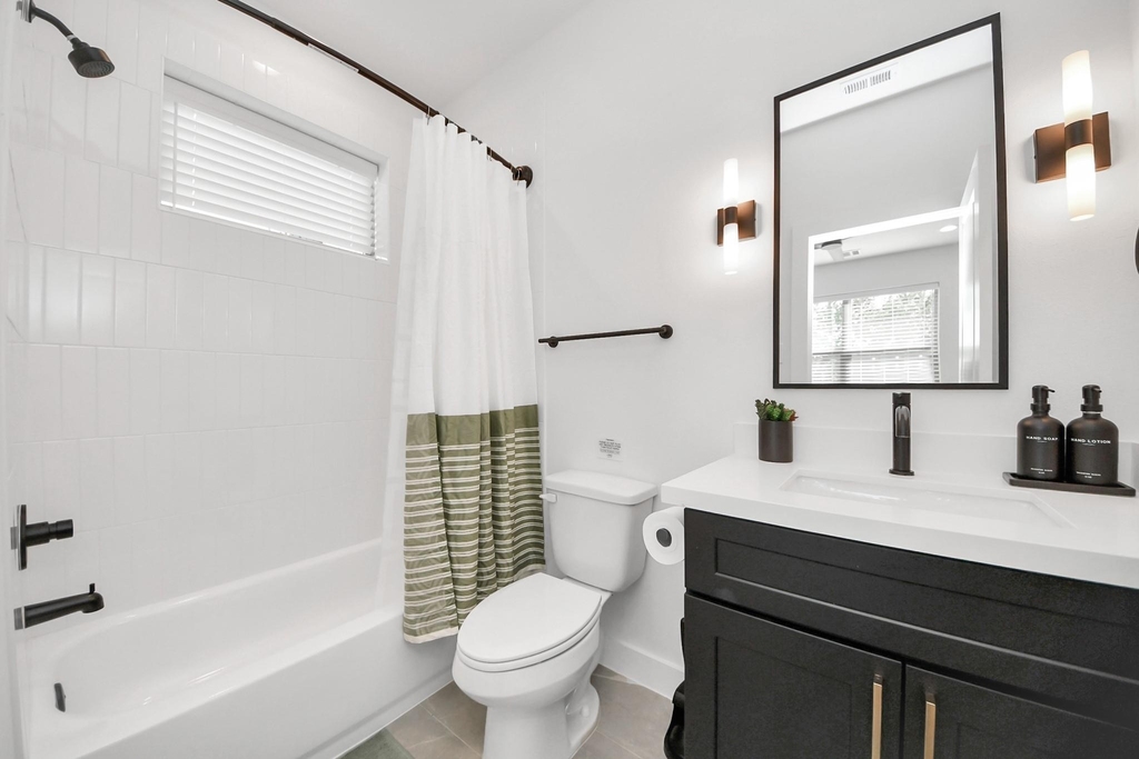2524 Live Oak Street - Photo 24