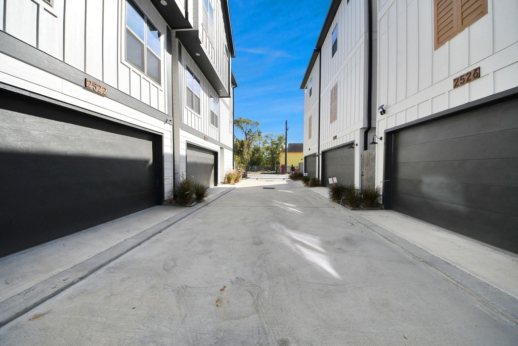 2524 Live Oak Street - Photo 1