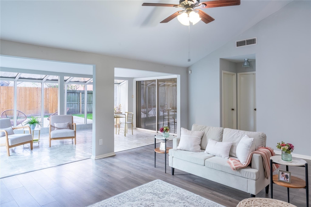 12226 Ravenmoor Drive - Photo 8